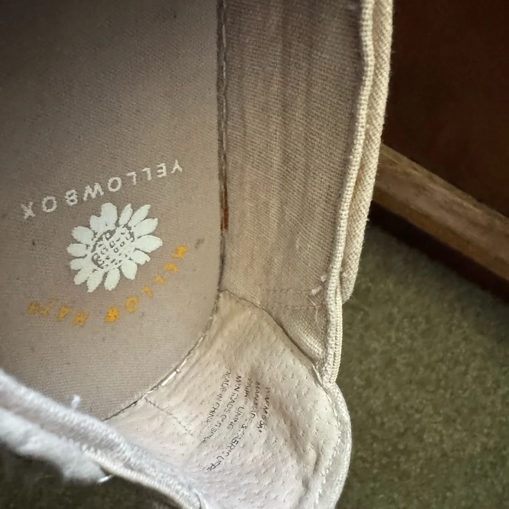 Yellow Box Women's Glitter Loafers women’s sized 6 - Picture 2 of 13